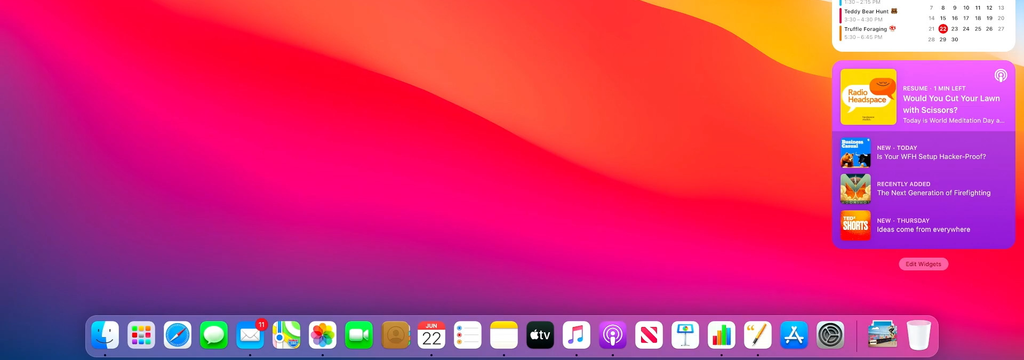 Het bureaublad en zwevende Dock van macOS 11 Big Sur